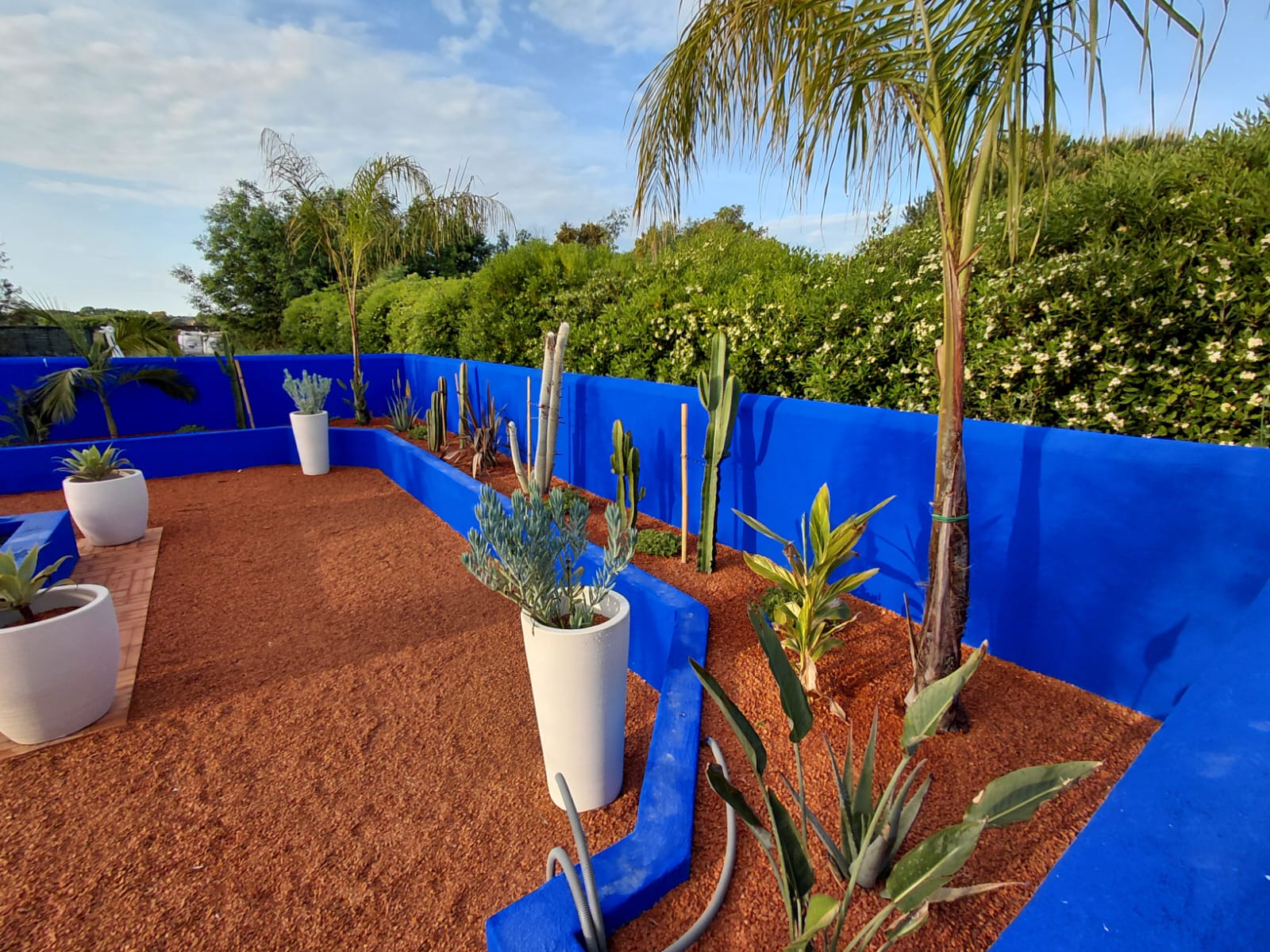 Aménagement jardin Corse Big Bag avec graviers pour cour extérieure. Pour un destockage.